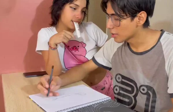 Juliana Palvin compartilha vídeo amador com seu primo