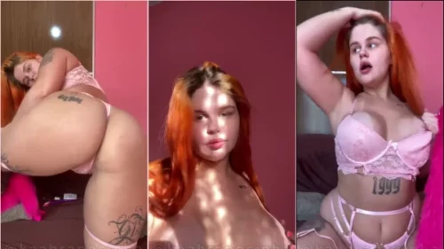 Karine Clerice, toda ousada, mostrando seu lado sexy com uma calcinha safadinha no privacy