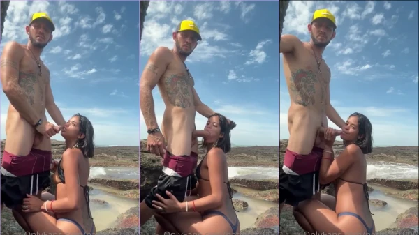 Flagra quente da mulatinha se divertindo na praia com um amigo especial!