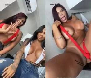 Veja Valentina Ferraz e sua mãe Neide fazendo vídeo sexy no OnlyFans