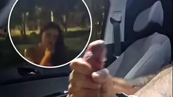 Menina dando no onibus pra 5