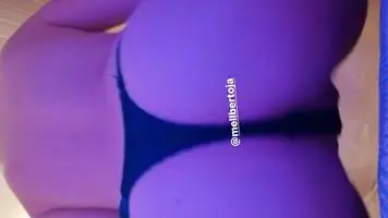 Mel Bertoja: Calcinha Cravada na Buceta Deliciosa